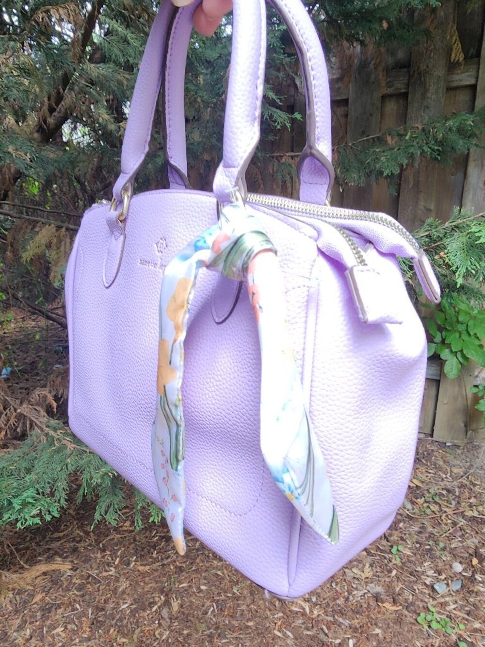 EUC Lilac Nanette Lepore handbag ๐ Shoulder purse combo - Picture 9 of 11